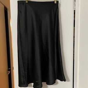 Aqua Women's Satin Midi Slip A-line Skirt Side Slip Solid Black Size